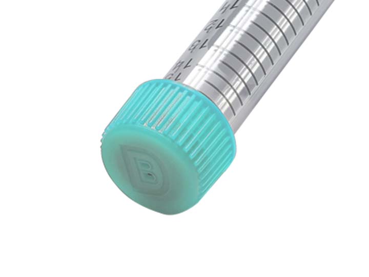 蓋子帶有透氣孔且?guī)Ф』z塞，用于連接注射器